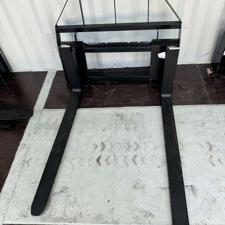 Mower King SA25051303G Pallet Fork Attachment