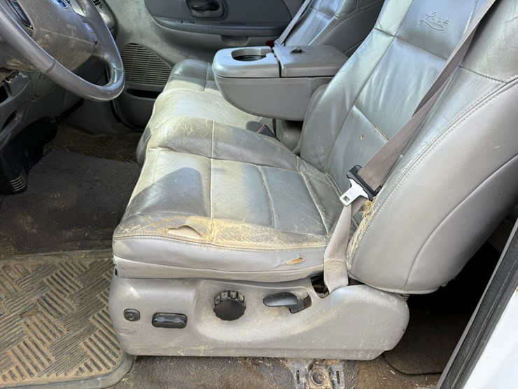 2003-ford-f150-image-40