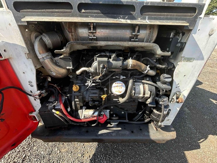 2020-bobcat-t770-image-17