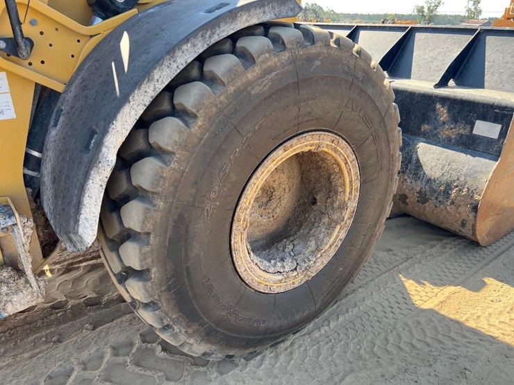 2018-caterpillar-926m-image-12