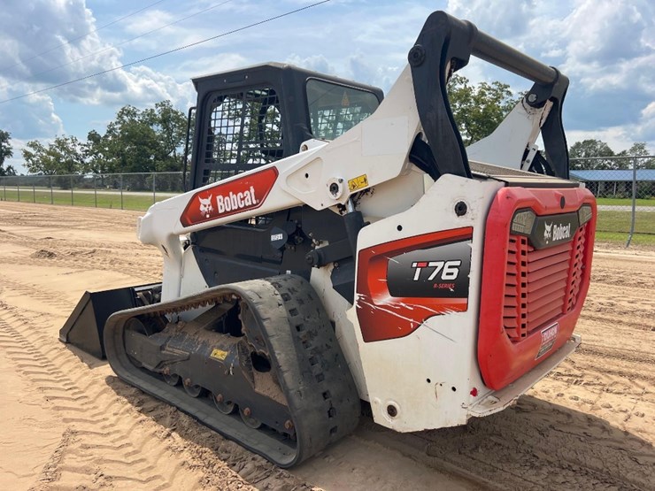 2020-bobcat-t76-image-2