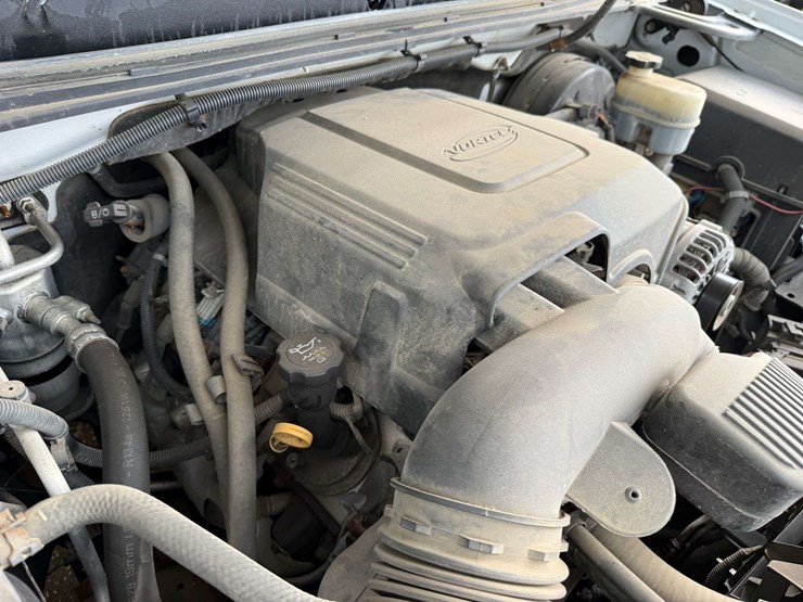 2011-chevrolet-1500-image-33