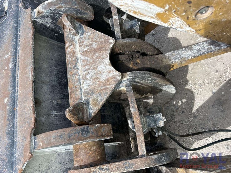 2019-caterpillar-950m-image-11