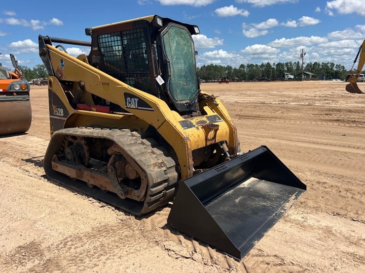 2006-caterpillar-252b-image-6