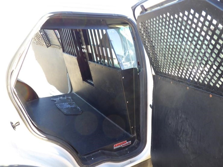 2011-ford-explorer-image-9