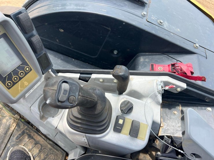 2018-deere-50g-image-29