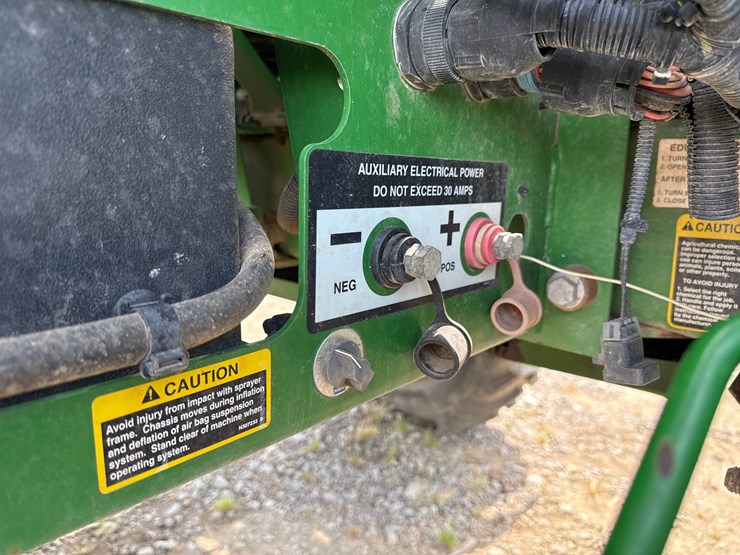 2018-john-deere-r4038-image-59