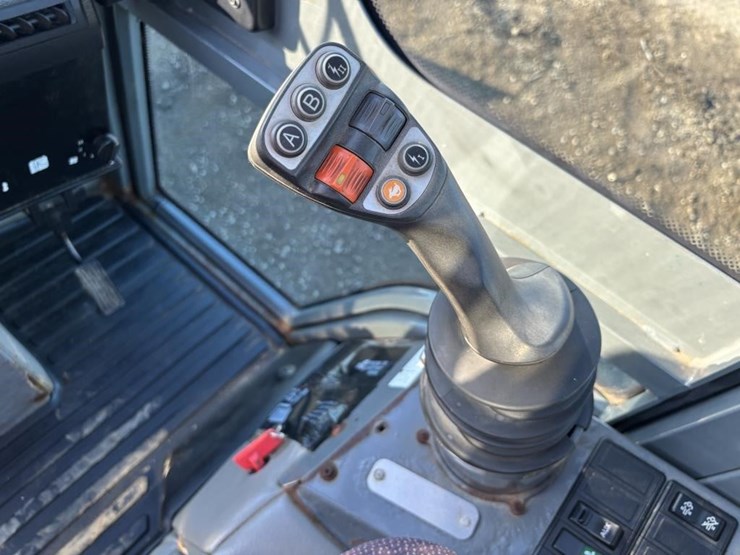 2014-wacker-neuson-wl32-image-30