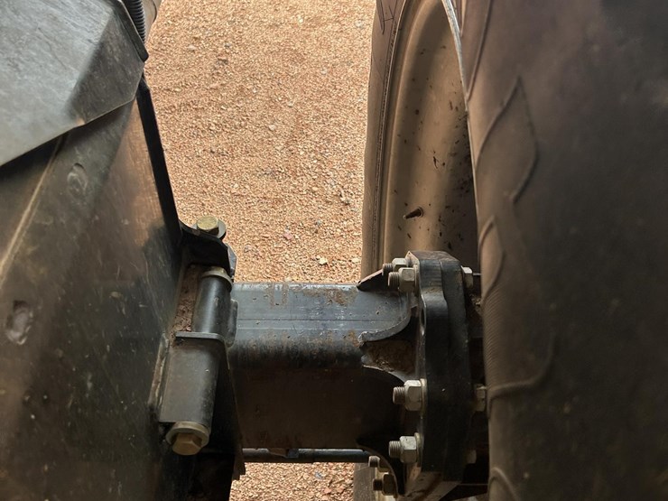 2015-case-ih-8240-image-60
