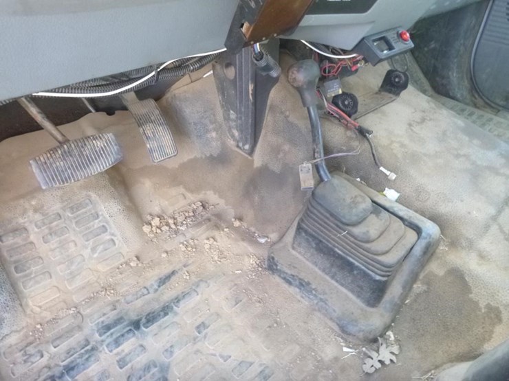 2012-ford-f550-image-14