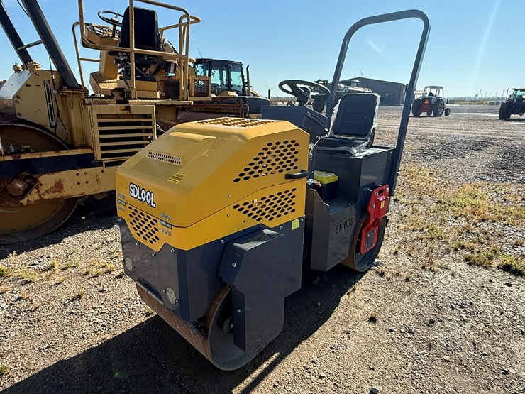 #145-•-#30306-•-2025-sdlool-sl1000-vibratory-compactor-inv#:-30306-image-1