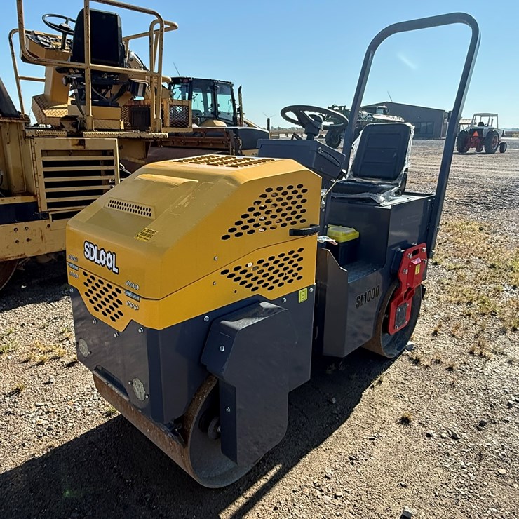 #145 • #30306 • 2025 SDLOOL SL1000 Vibratory Compactor Inv#: 30306