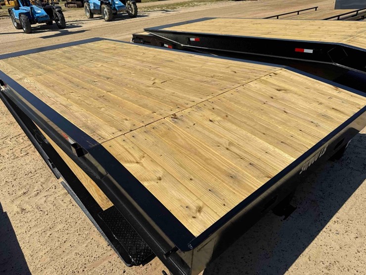 unused-x-star-20'-x-101"-loading-ramp-image-4