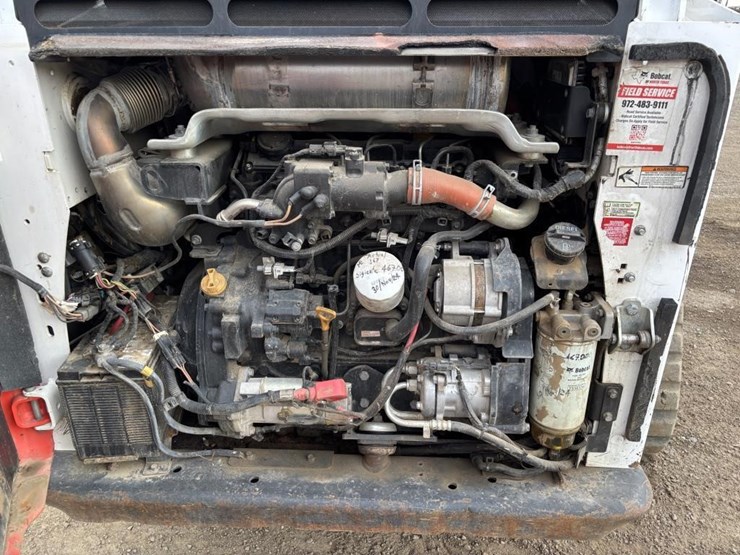 2022-bobcat-t770-image-34
