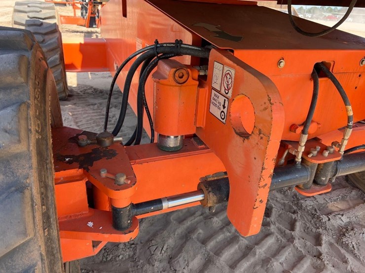 2006-jlg-660sj-image-13