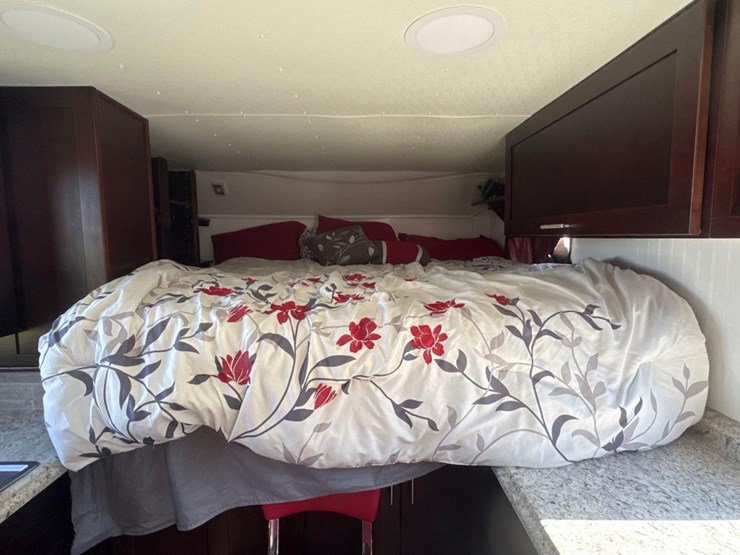 1995-pace-american-8'-x-48'-gooseneck-bunkhouse-tl-image-19