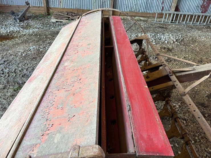 superior-7ft-grain-drill-image-15