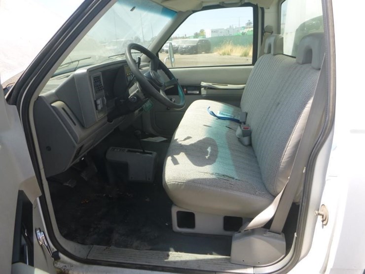 1993-gmc-3500-image-13