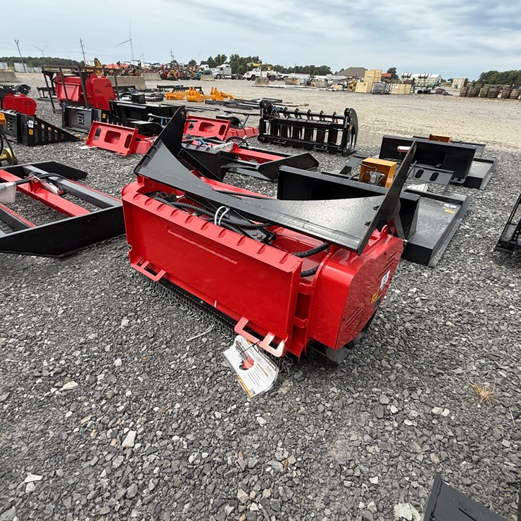 #2000 • #27005 • Unused GIYI GY-46 46" Skid Steer Loader Mulcher THJ46250714