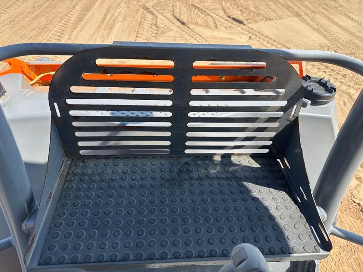 2016-hamm-hd+-120i-smooth-double-drum-roller-image-28
