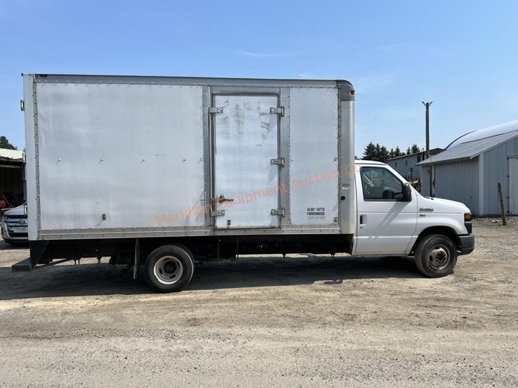 2012-ford-e450-image-6