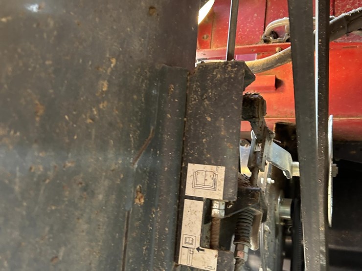 2015-case-ih-8240-image-47