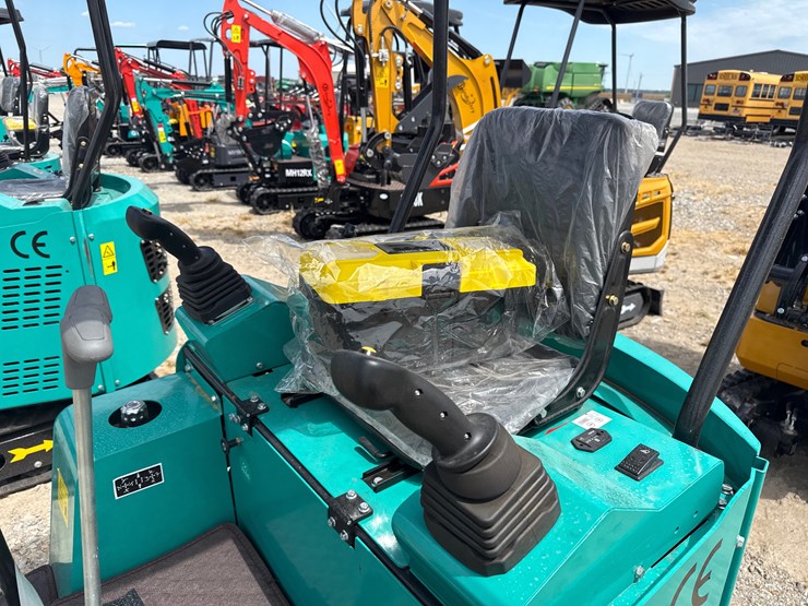 #220-•-#26492-•-unused-cfg-h15r-mini-excavator-h15r20250706b8019-image-19
