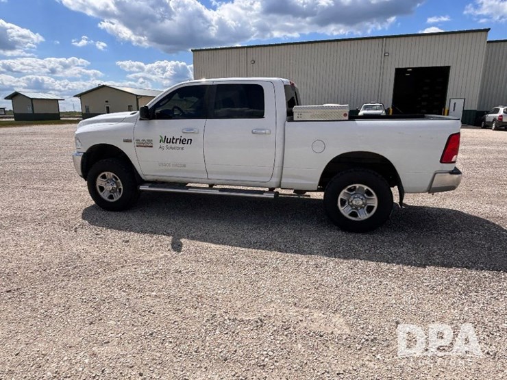 2016-dodge-ram-2500-image-11