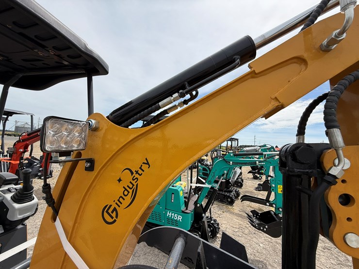 #220-•-#26489-•-unused-cfg-xz20r-mini-excavator-xz20r202507070018-image-19