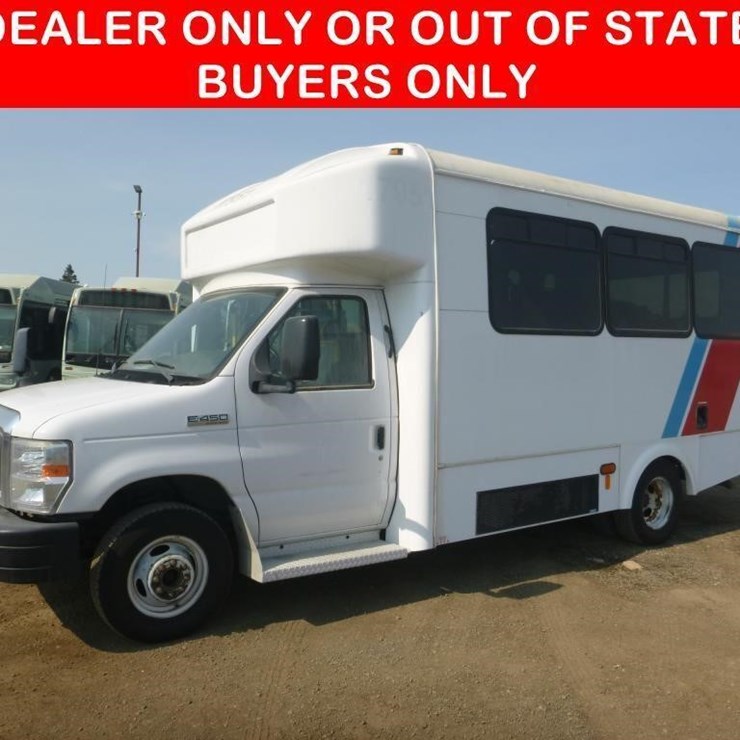 2017 FORD E450