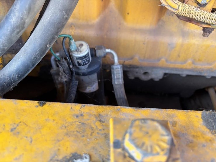 1991-deere-670b-image-49