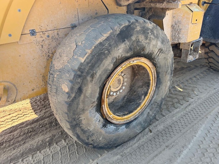 2018-caterpillar-926m-image-11