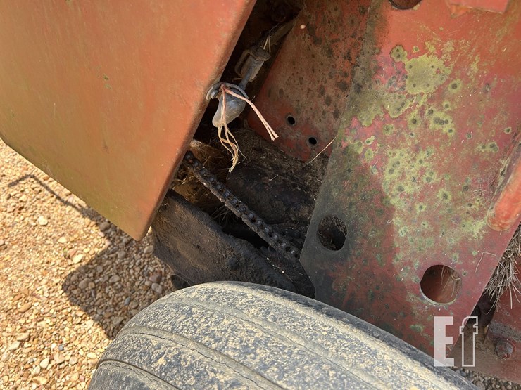 hesston-540-image-13