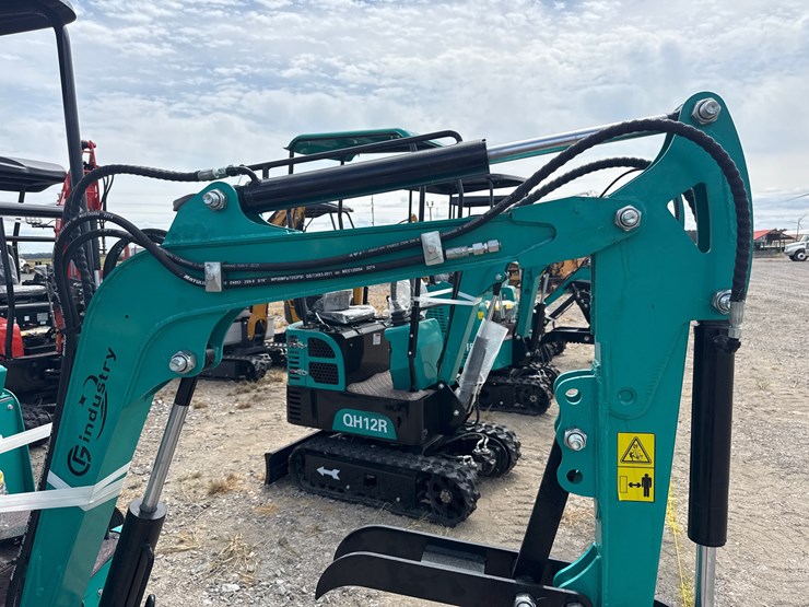 #220-•-#26482-•-unused-cfg-h15r-mini-excavator-h15r20250707w0123-image-15