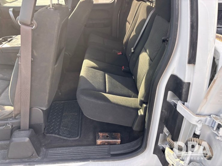 2013-gmc-2500-image-62