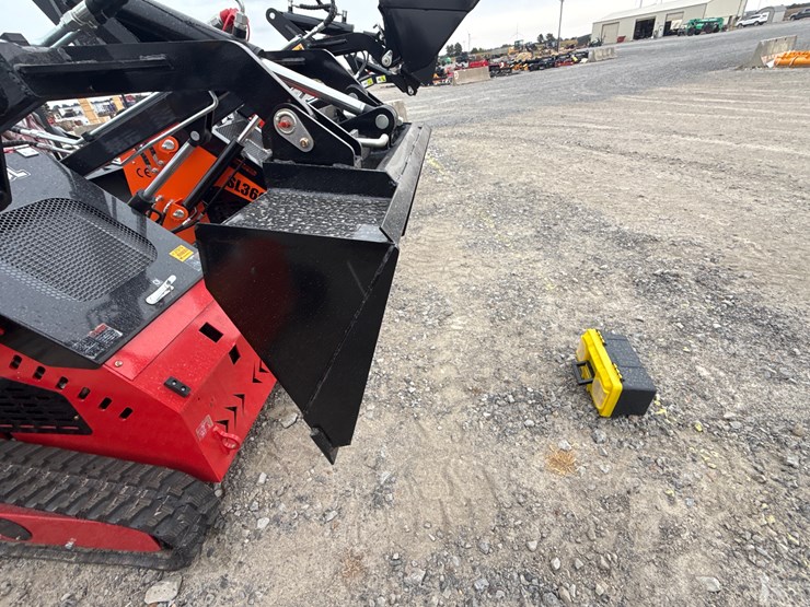 #220-•-#27015-•-unused-sdlool-sl360t-mini-excavator-image-15