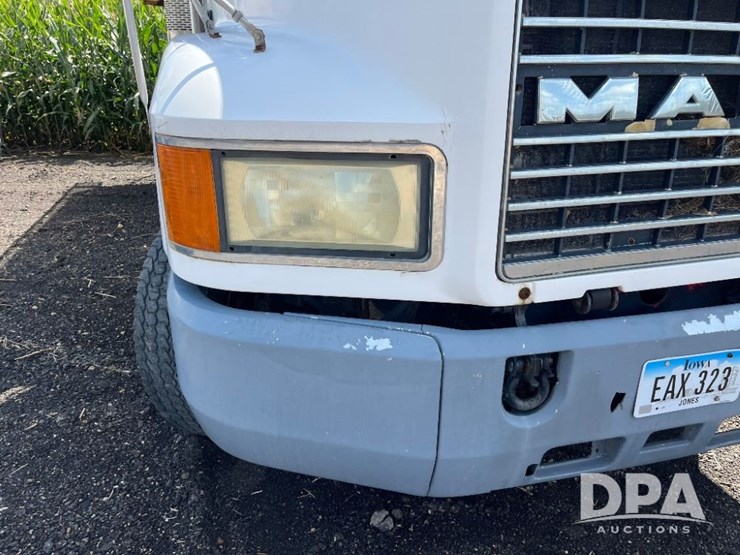 2002-mack-ch613-image-20
