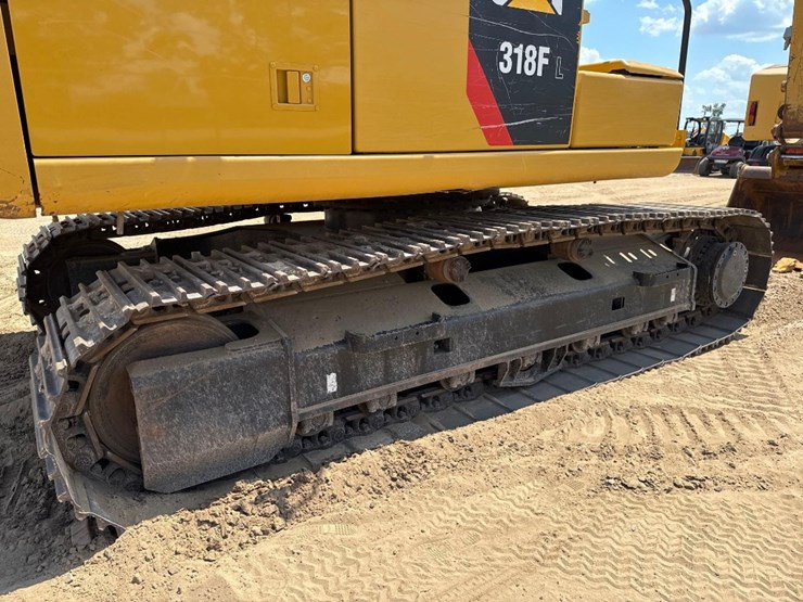 2018-caterpillar-318fl-image-13