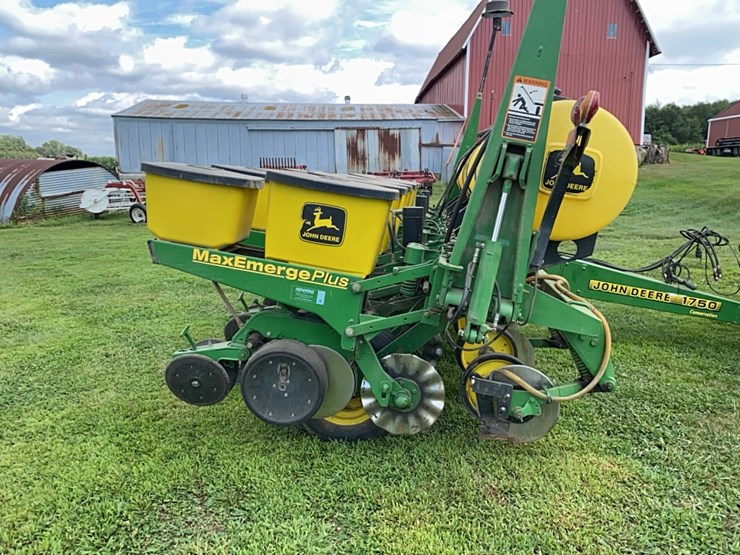 john-deere-1750-image-2