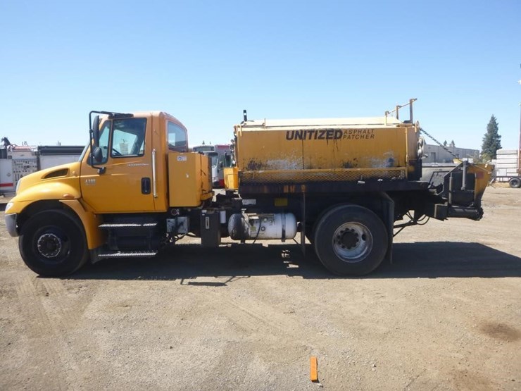 2006-international-durastar-4300-image-7