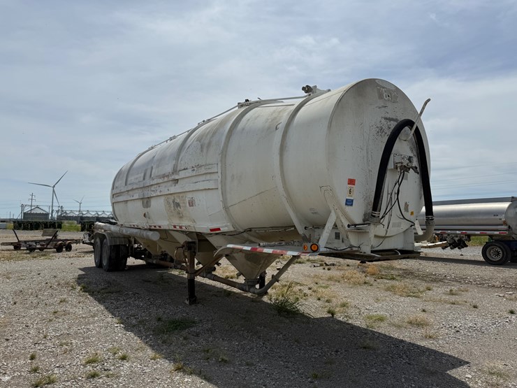 1978-butler-tanker-image-3