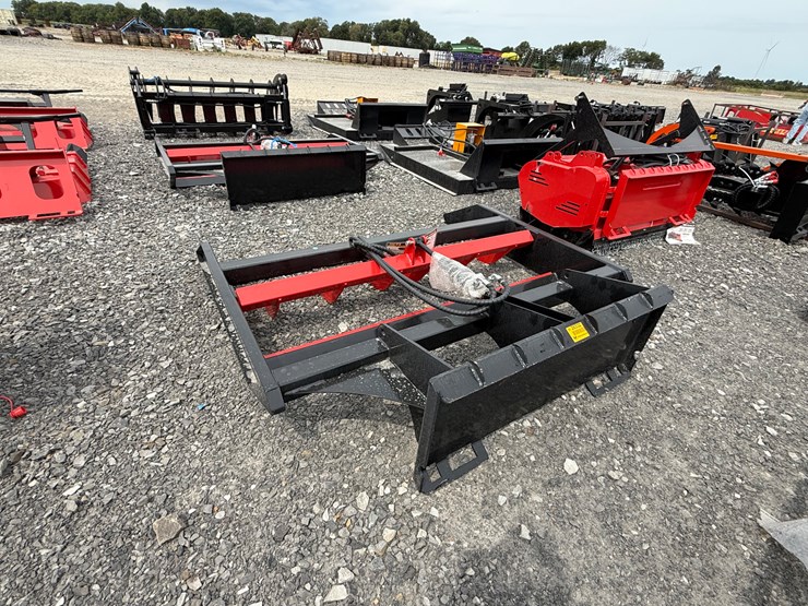 #2000-•-#26332-•-unused-giyi-70"-skid-steer-flat-ripper-pdstq250791-image-2