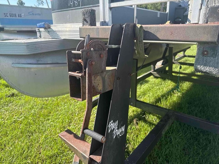 1988-basstracker-20'-pontoon-boat-image-10