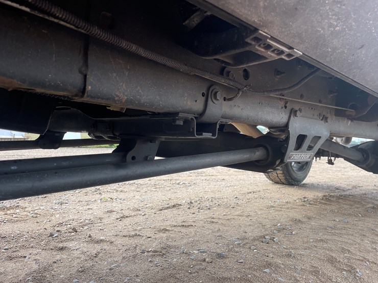 2003-chevrolet-silverado-2500-image-23