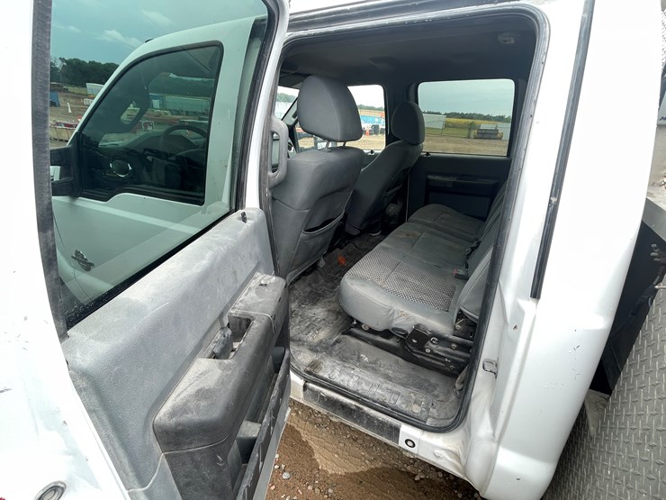 2011-ford-f350-image-15