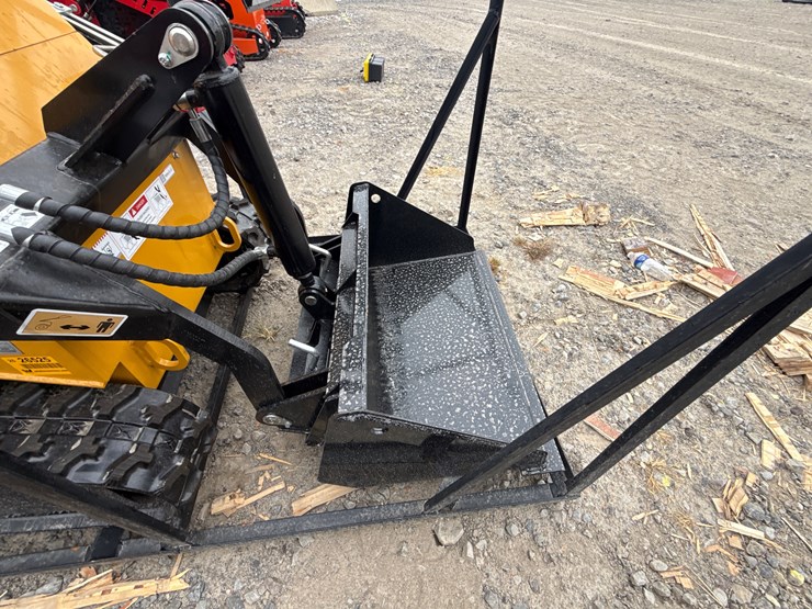 #220-•-#26525-•-unused-agt-mx-mrt14-compact-track-loader-image-13