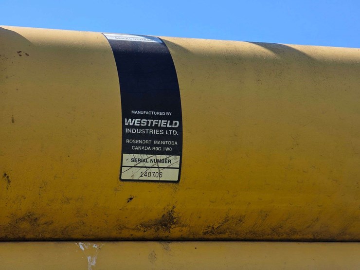 westfield-mk-8"-x-61'-auger-with-single-auger-swing-hopper,-hydraulic-lift,-15"-tires-*one-will-need-image-14