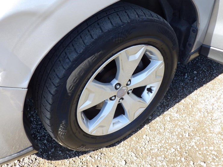 2015-subaru-forester-image-13