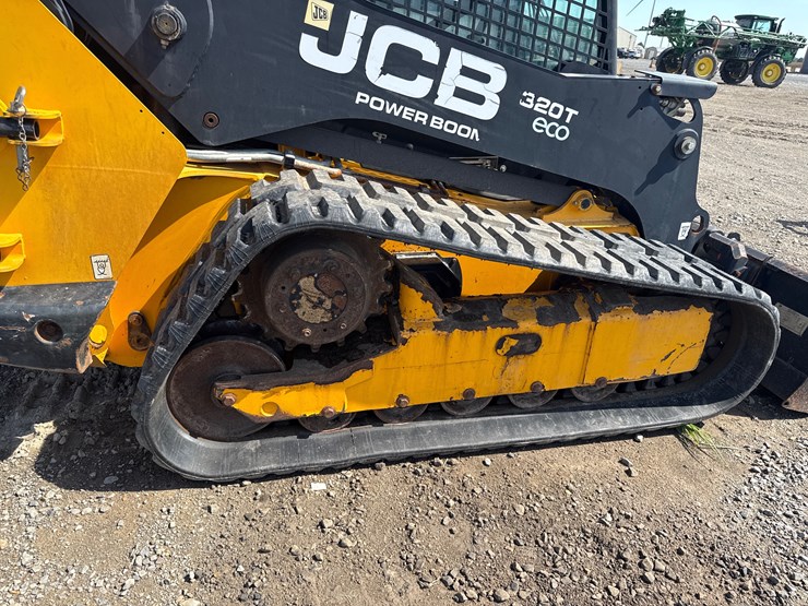 jcb-320t-image-10