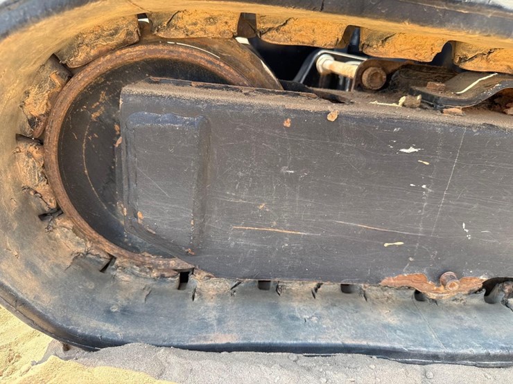 2018-caterpillar-301.7d-image-11